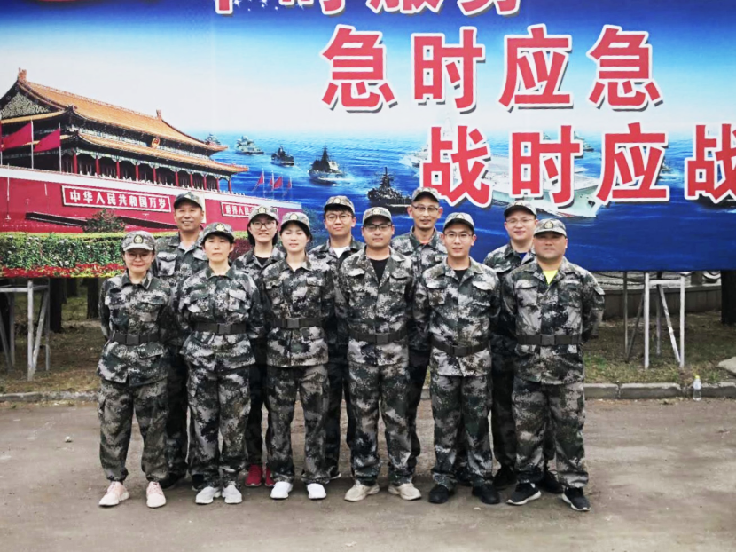 软件系民兵教师参加实弹射击演习234.png 软件系民兵教师参加实弹射击演习234.png